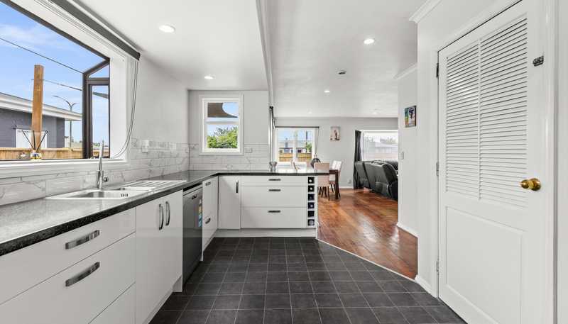 252 Kennedy Road, Onekawa