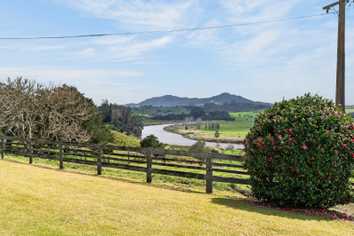  1334 Pukehuia Road, Tangiteroria