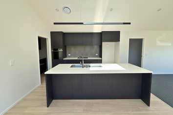 6 Stonehenge Road, Wanaka