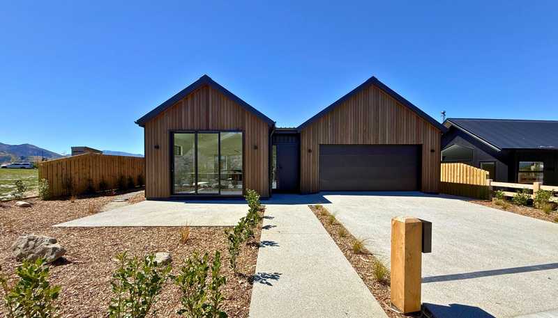 6 Stonehenge Road, Wanaka