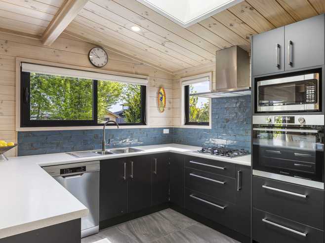 70 Victory Drive, Wharewaka