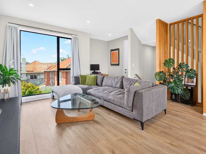 2/15 Tasman Avenue, MOUNT ALBERT