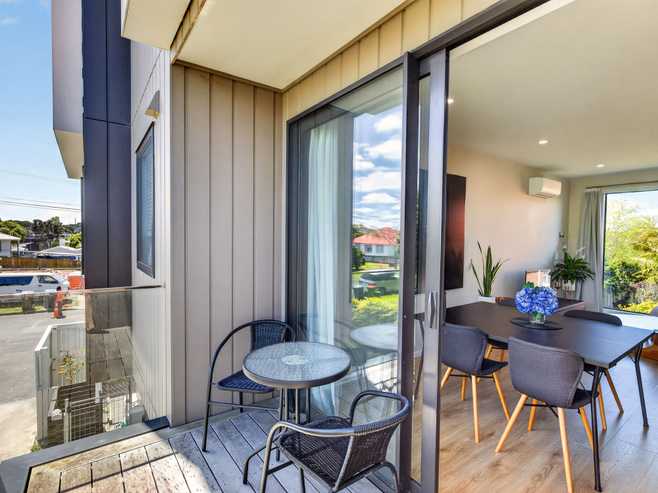 2/15 Tasman Avenue, MOUNT ALBERT