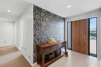86 Rosewood Drive, Rosedale