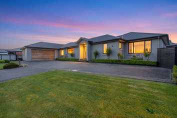 86 Rosewood Drive, Rosedale