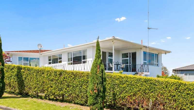 319 Hillsborough Road, Hillsborough