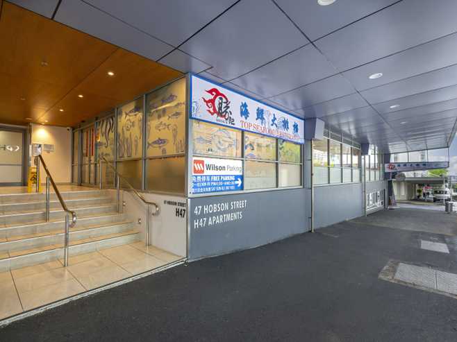 Elevated CBD dining: fully fitted restaurant