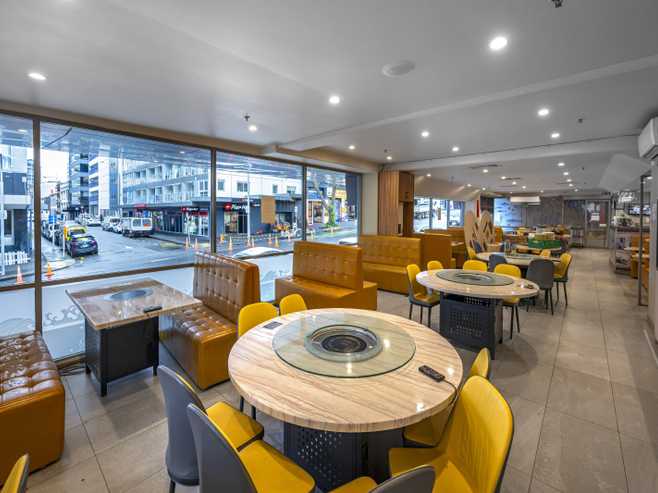 Elevated CBD dining: fully fitted restaurant