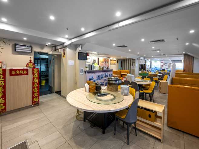Elevated CBD dining: fully fitted restaurant