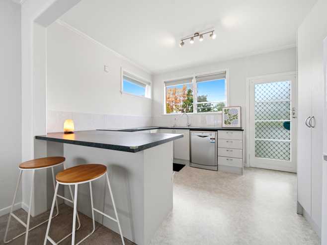 3/27 Cardwell Street, Onehunga