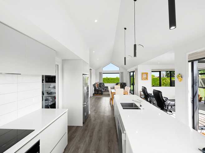 60 Redoubt Road, Cambridge