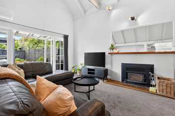 64 Larchwood Avenue, Westmere