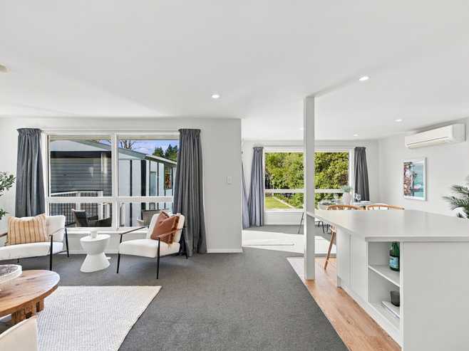 48 Waitikiri Drive, Parklands