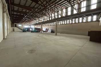Large Warehouse in Mt Roskill