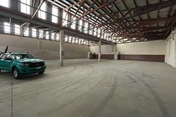 Large Warehouse in Mt Roskill