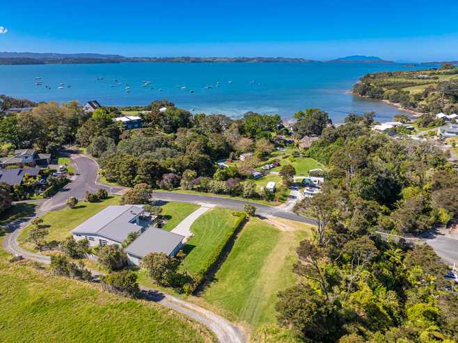 8 Albro Lane, Algies Bay