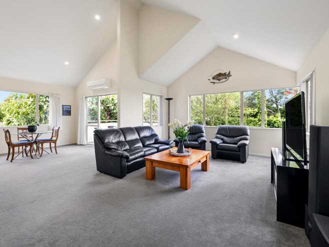 2/19 Carlisle Road, Torbay