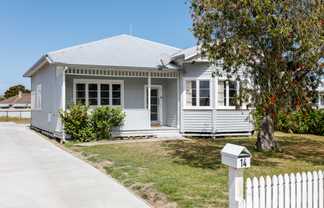 14 Waverley Street, Elgin