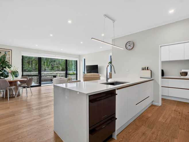 81 Pacific Heights Road, Orewa