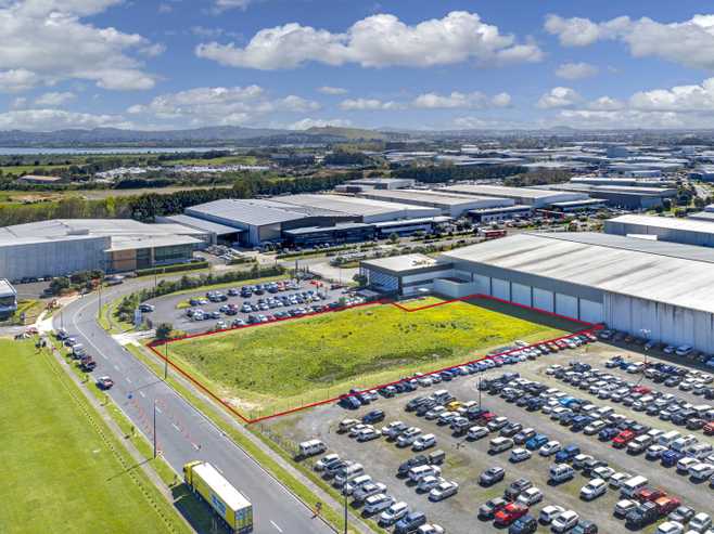 5,587sqm freehold Airport land