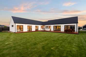 126 Silver Peaks Drive, West Melton