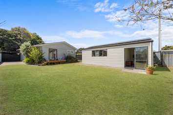 90 Buckland Road, Mangere East