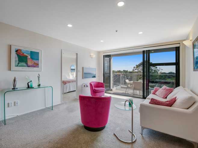 5B/175 Hurstmere Road, Takapuna