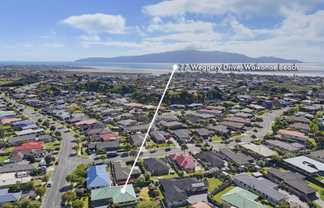 77 Weggery Drive, Waikanae Beach
