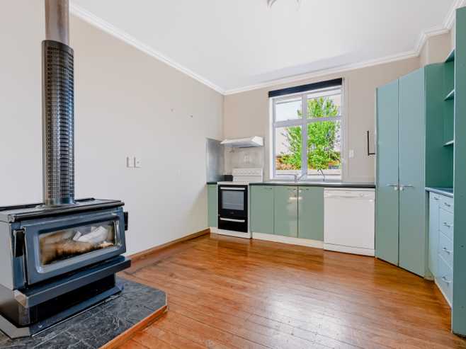 56 Centennial Avenue, Milton