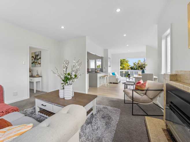 67 Golf Road, New Lynn
