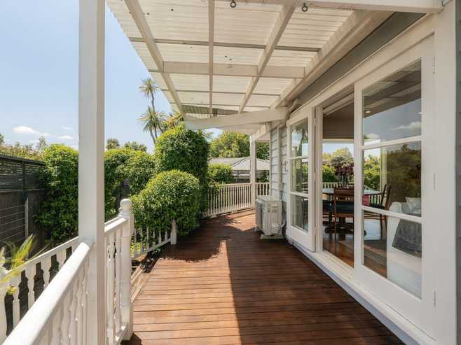 6 Methuen Road, Avondale