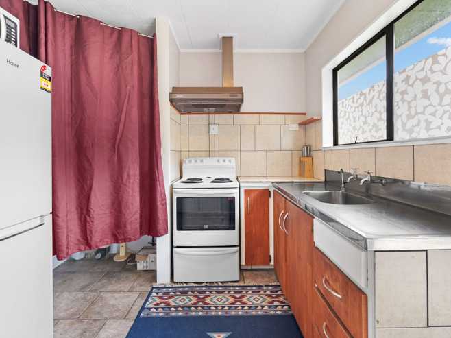 49 Eden Terrace, Kamo