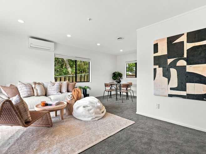 2/53 Lavery Place, Sunnynook