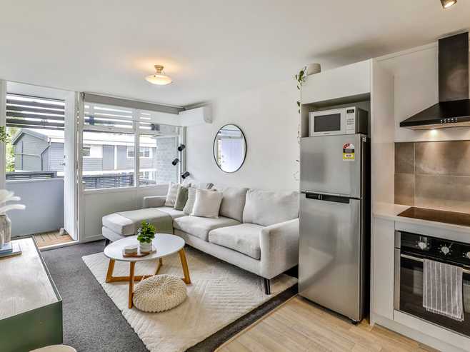 1/11 Don Croot Street, Kingsland