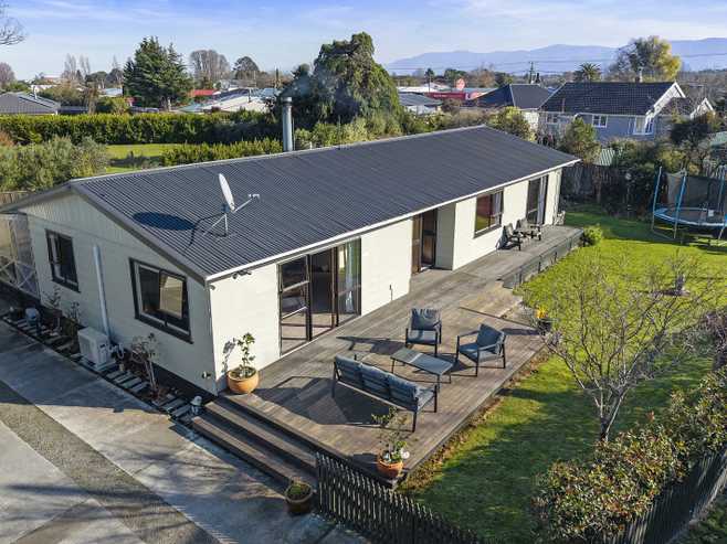 250B High Street, Carterton