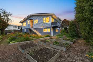 2 Magdalen Street, Tawa