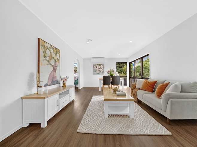 28 Diorella Drive, Clover Park