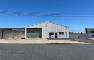 Affordable standalone industrial workshop