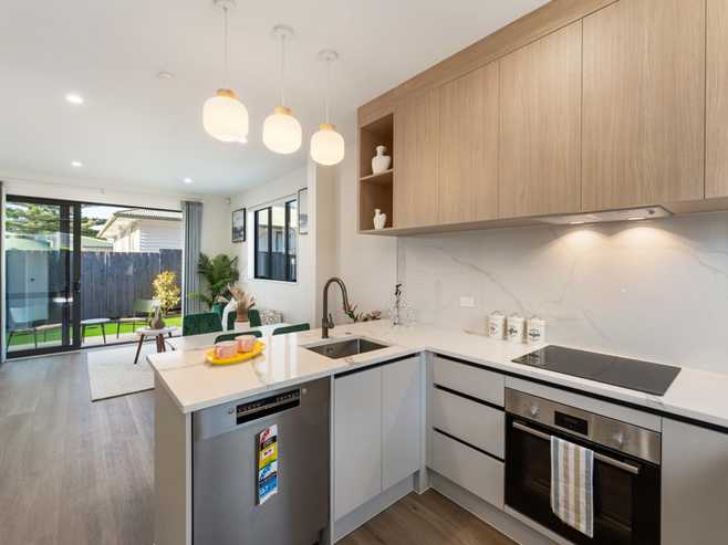 92 Gloria Avenue, Te Atatu Peninsula