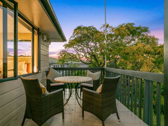 6 May Avenue, Te Atatu South