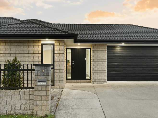 2 Allgood Place, Rototuna North