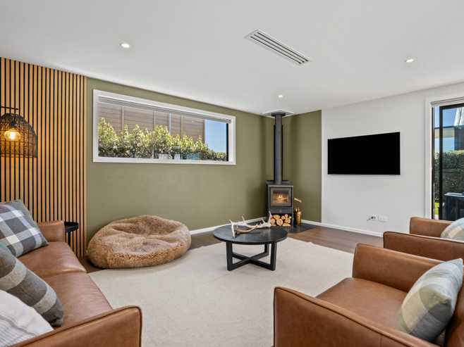 21 Marjon Drive, Wanaka