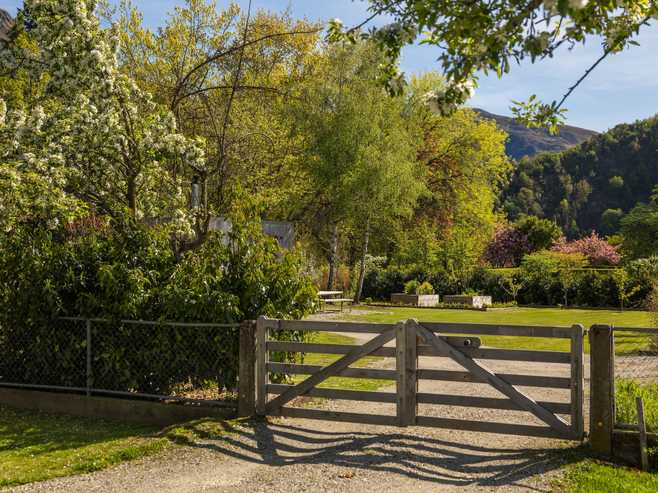 15 Caernarvon Street, Arrowtown