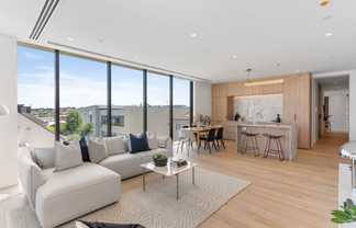 2.05/110 Kitchener Road, Milford