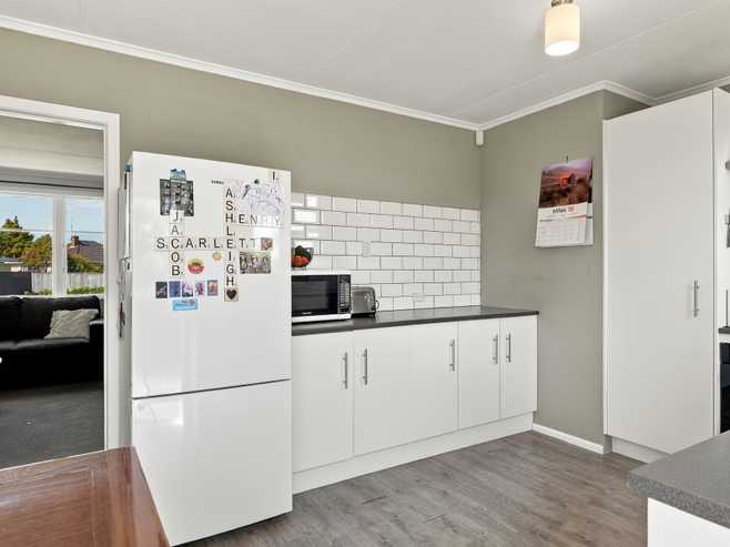 10 Lewis Place, Highbury