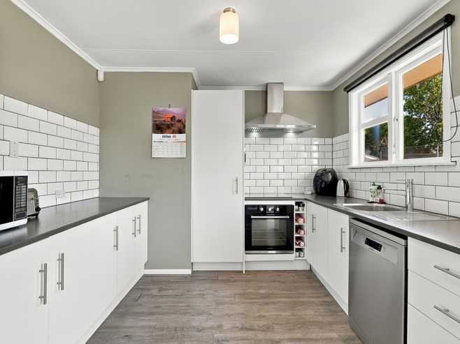 10 Lewis Place, Highbury