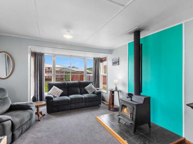 20 Ash Street, Holmes Hill
