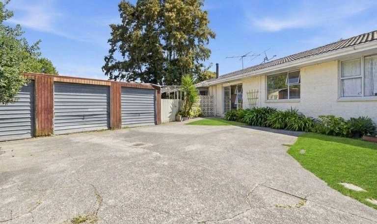 2/15 Phoenix Place, Papatoetoe