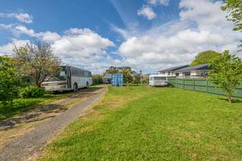 13 Te Moau Avenue, Parakai