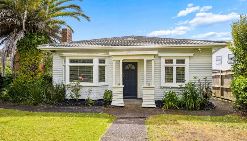 2 Worcester Road, Meadowbank